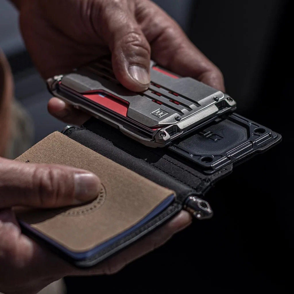 A10 Adapt Titanium Bifold Pen Wallet