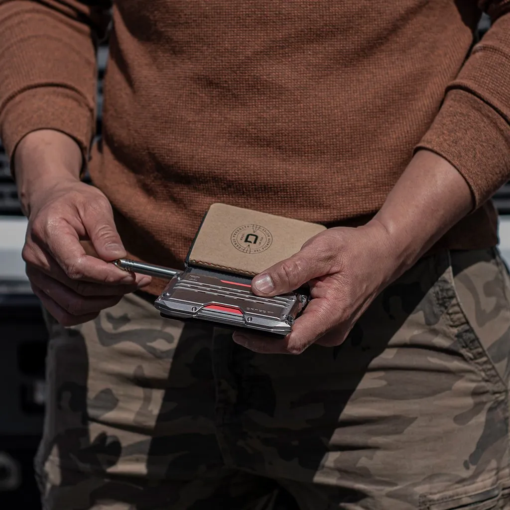 A10 Adapt Titanium Bifold Pen Wallet