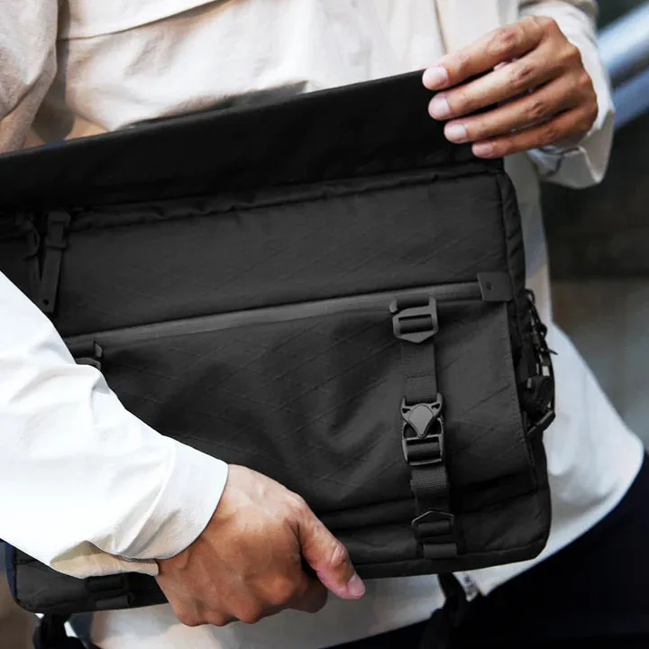 Apex Liner Max | 2-Way Shoulder Bag