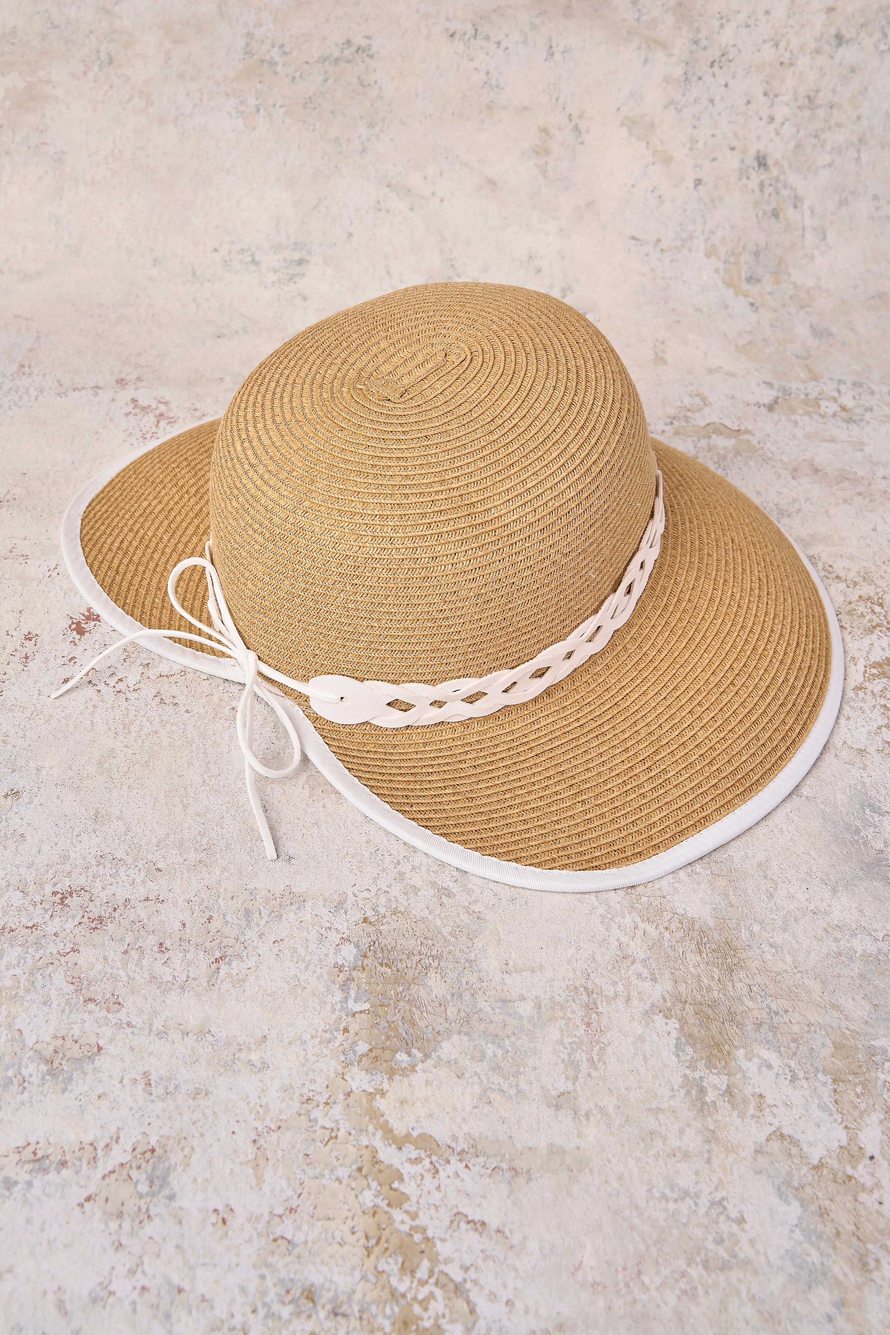 Bonnie Summer Cloche - White