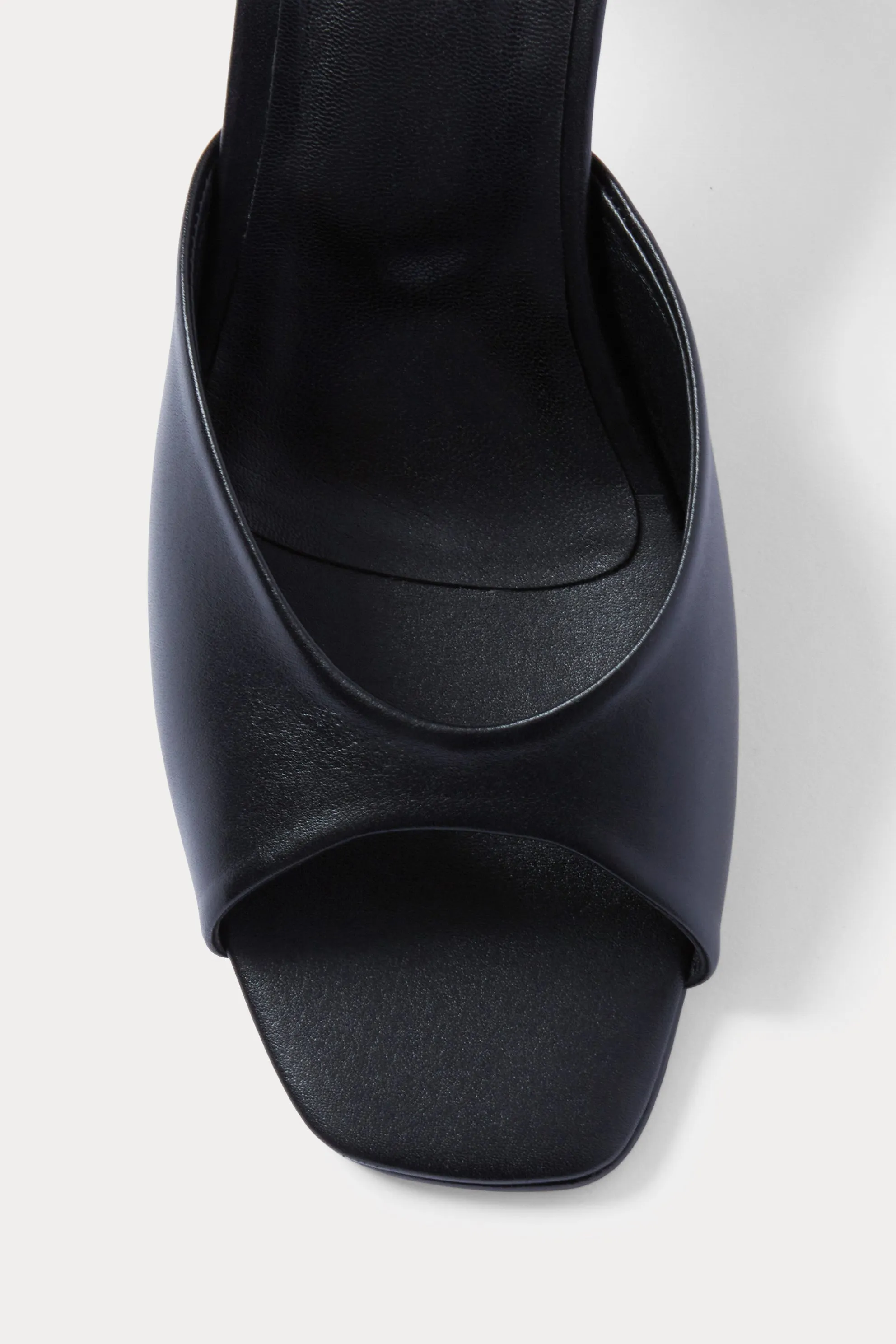 Kitten Heel