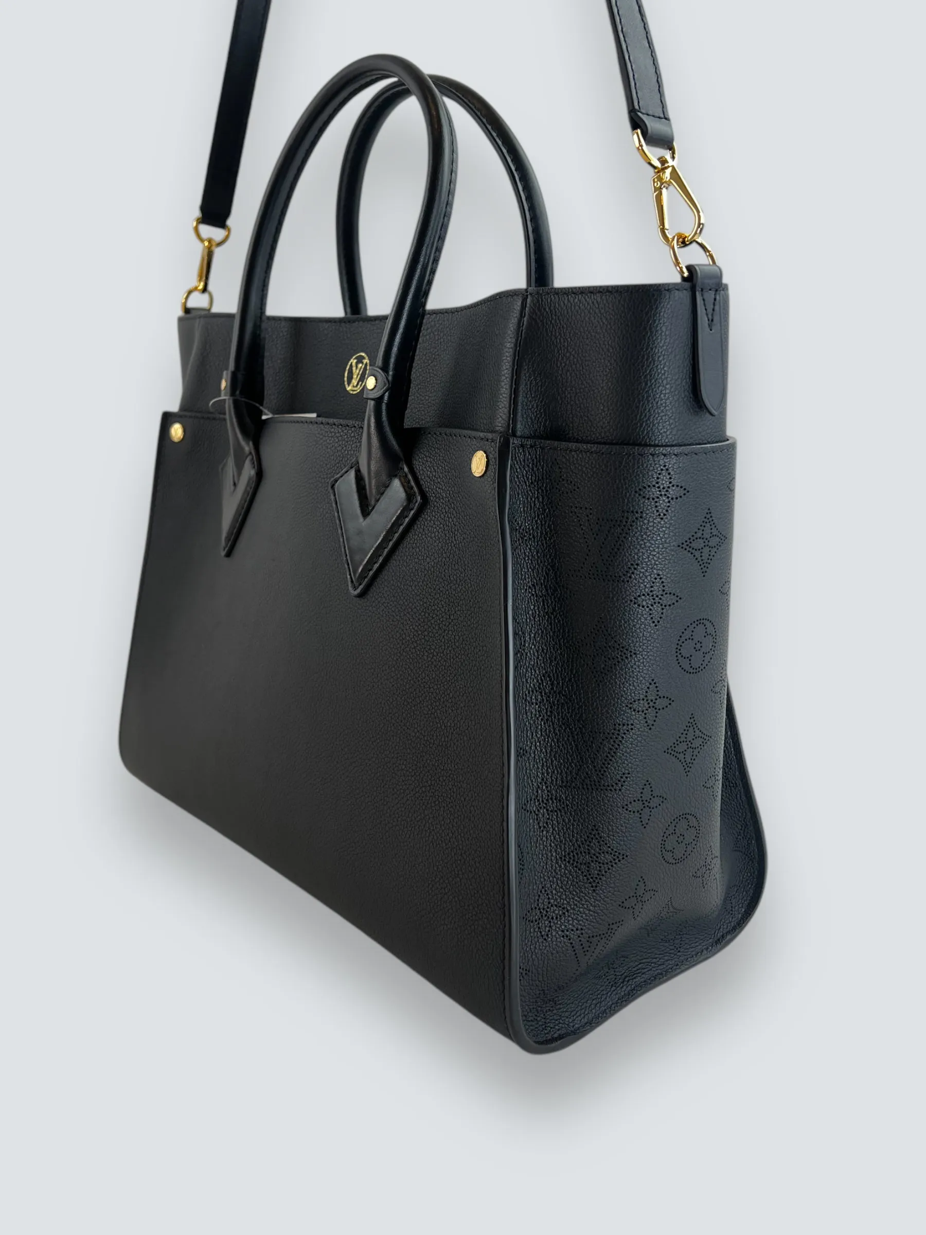 Louis Vuitton Black Leather On My Side GM Tote