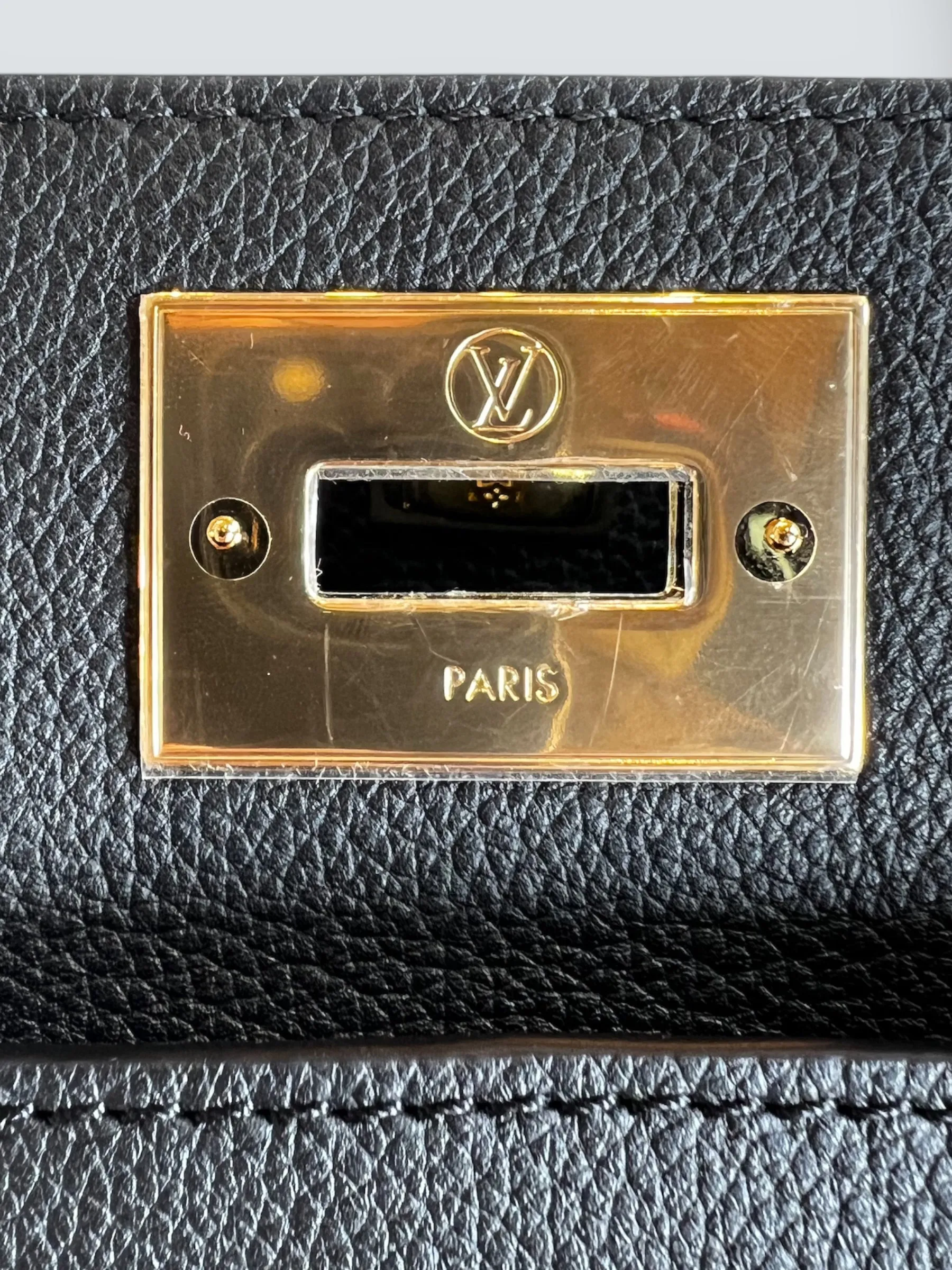 Louis Vuitton Black Leather On My Side GM Tote