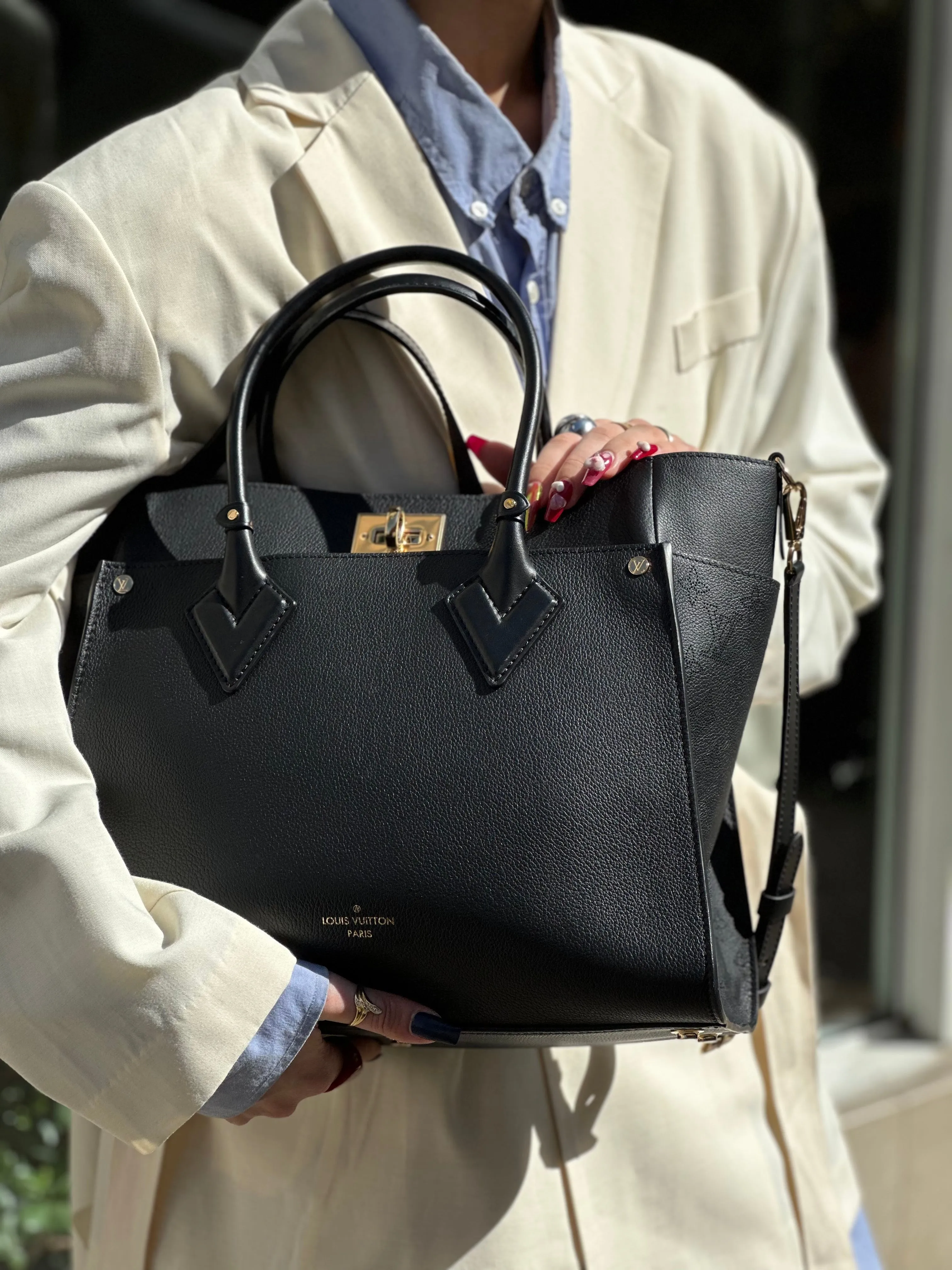 Louis Vuitton Black Leather On My Side GM Tote
