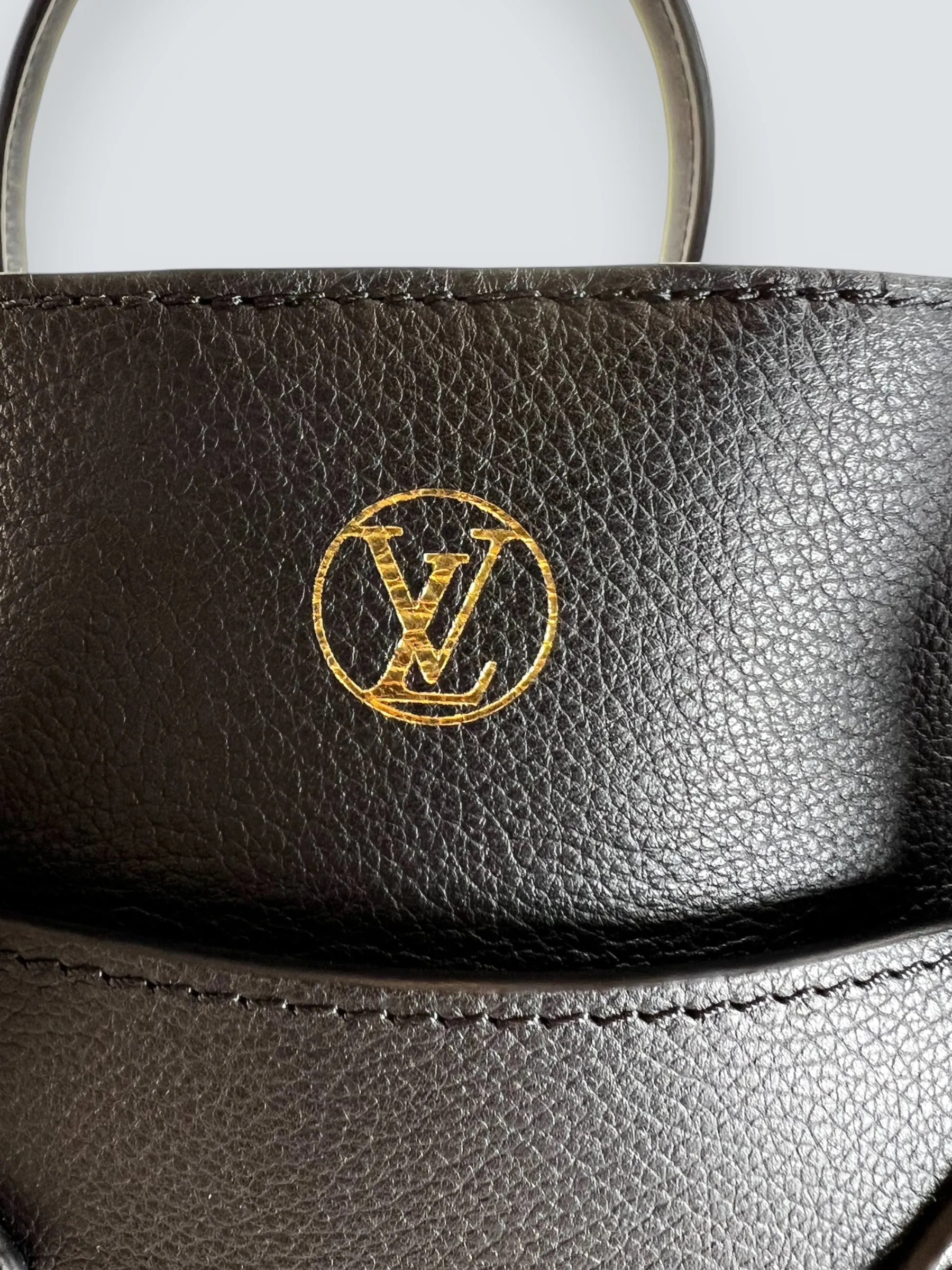 Louis Vuitton Black Leather On My Side GM Tote