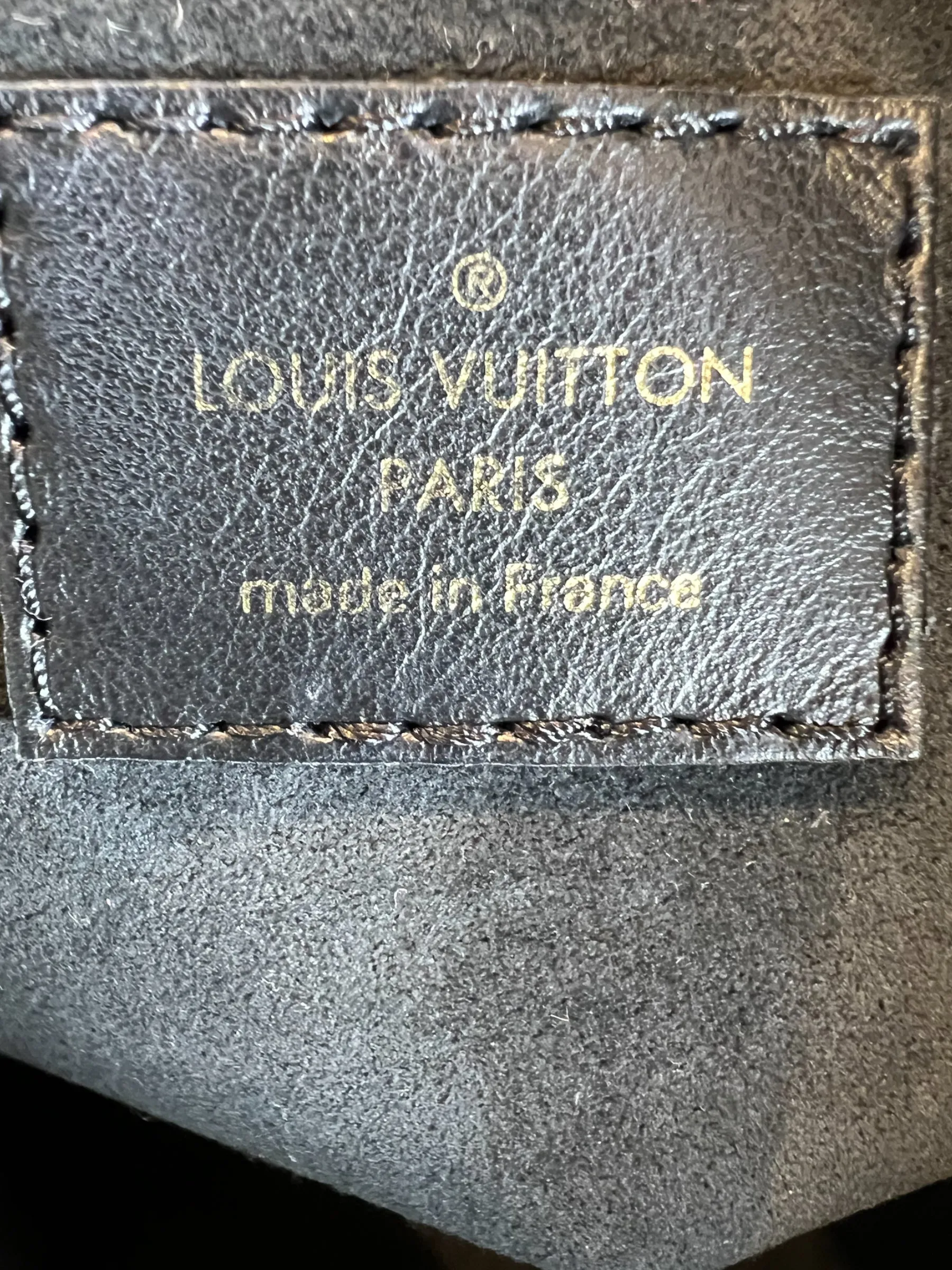 Louis Vuitton Black Leather On My Side GM Tote