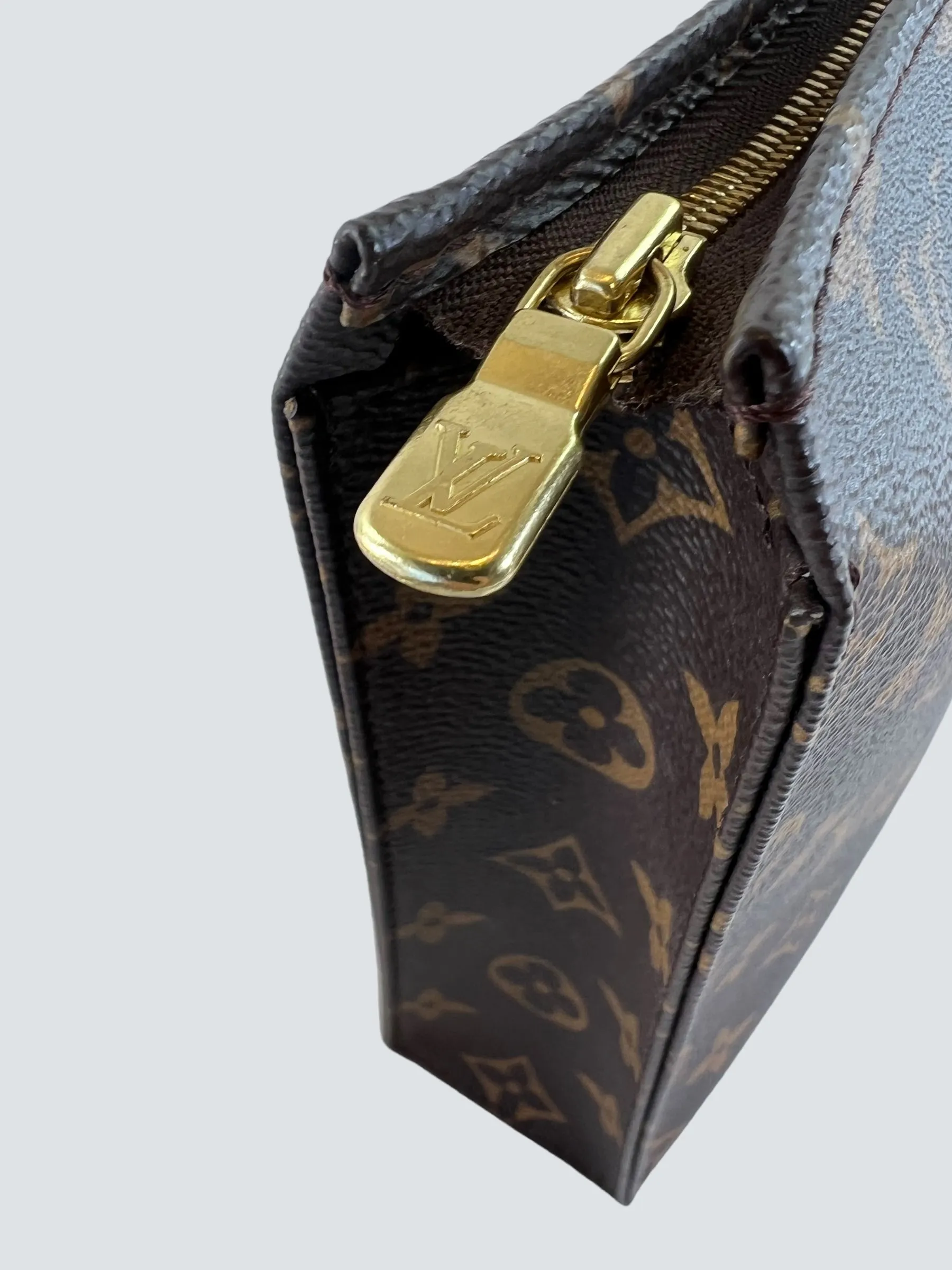 Louis Vuitton Monogram Canvas Poche Toilette