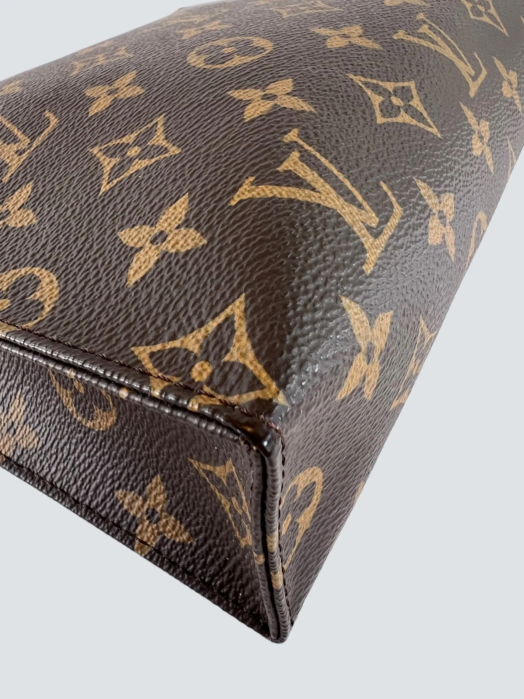 Louis Vuitton Monogram Canvas Poche Toilette