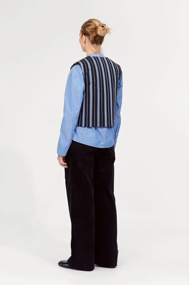 Nué Notes Liverpool Dark Blue Stripe Vest