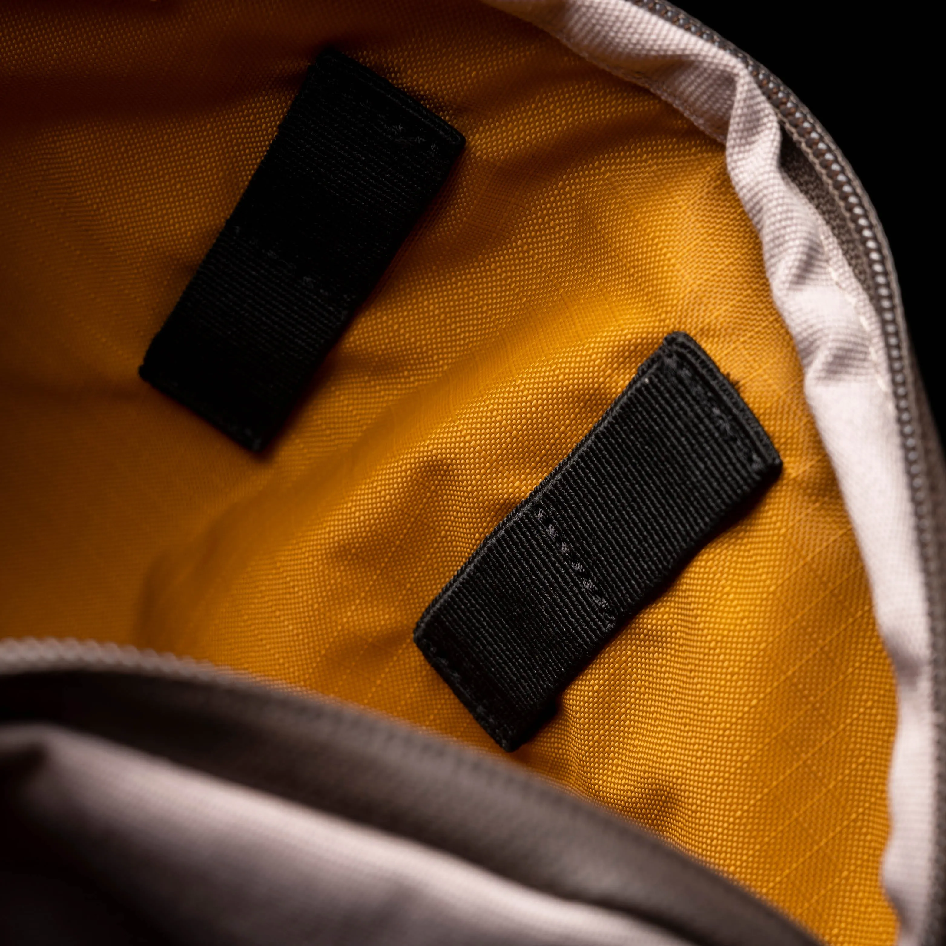 Rennen Recycled Pouch