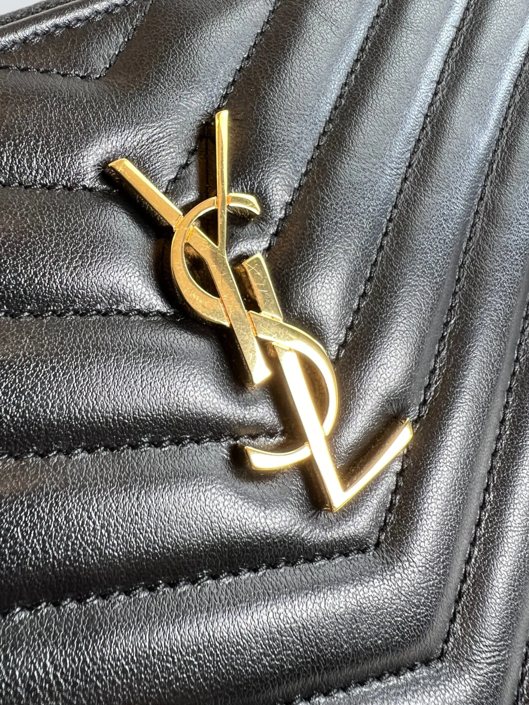 Saint Laurent Black Cevron Matelasse Leather Pouch