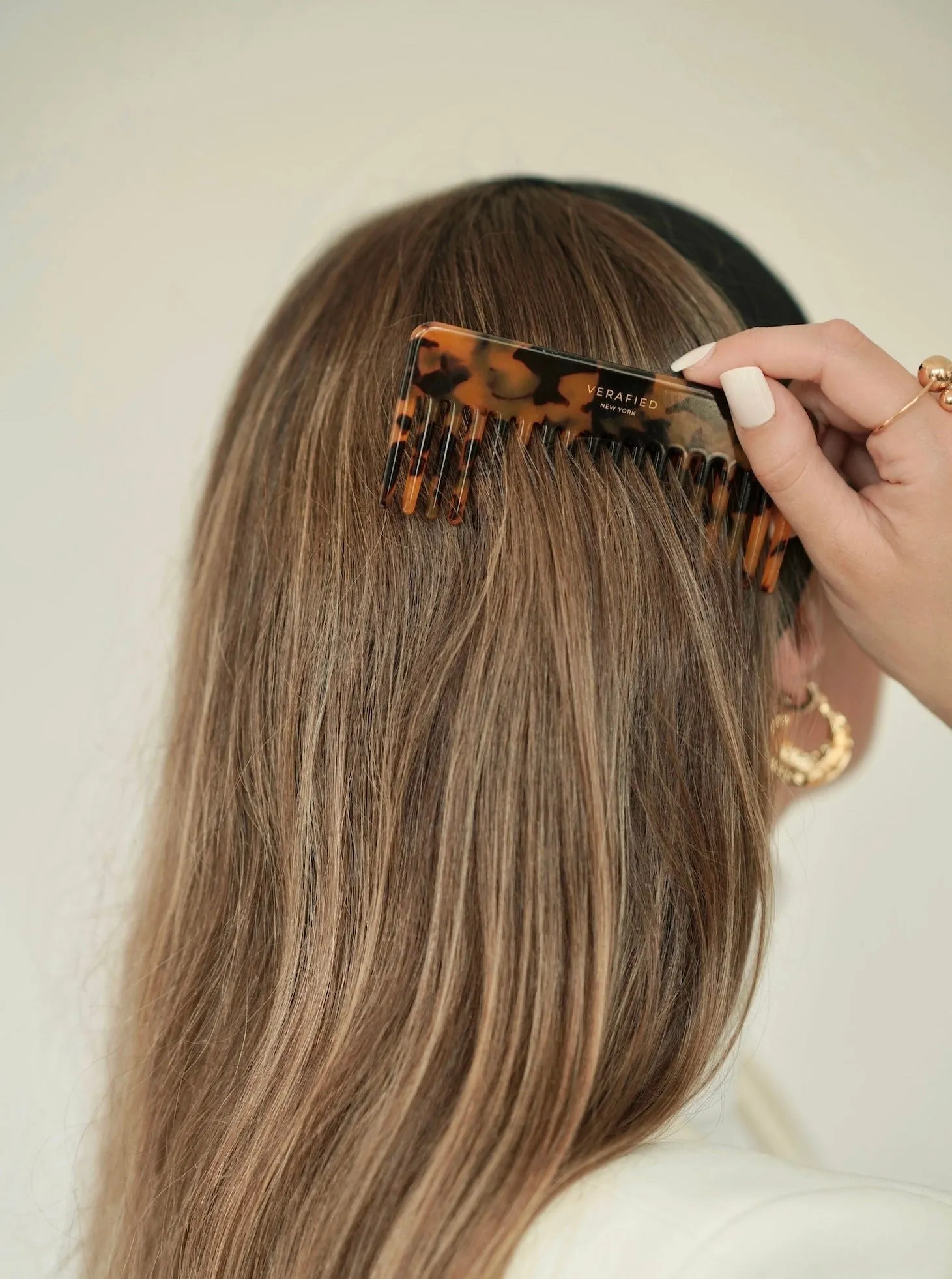 Tan Hair Comb with Case