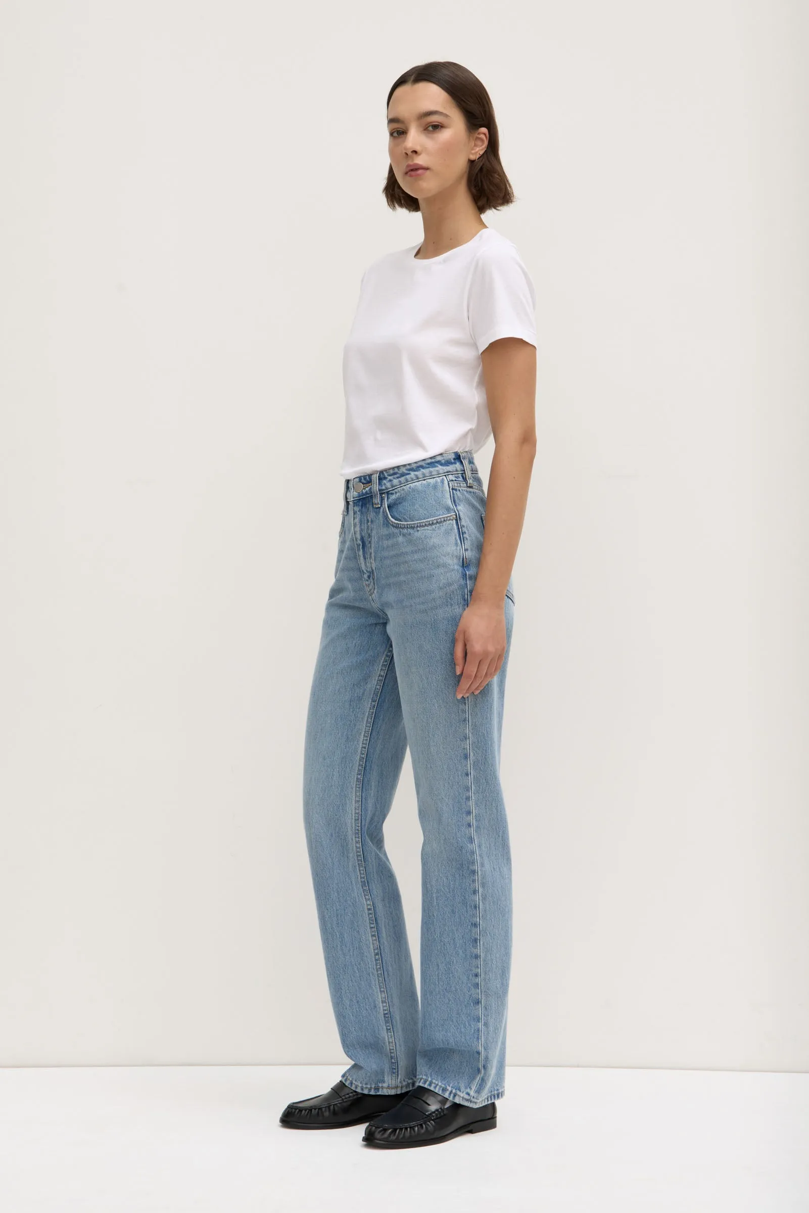Womens Straight Leg Jean
